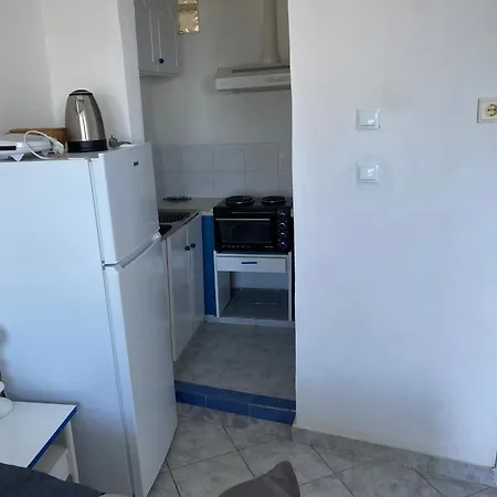 Poseidon Street νεα μεσαγγαλα γκαρσονιέρα 1 Nea Mesagkala