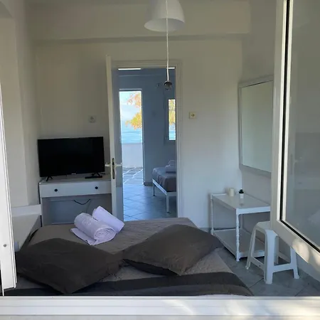 Poseidon Street νεα μεσαγγαλα γκαρσονιέρα 1 Holiday home *